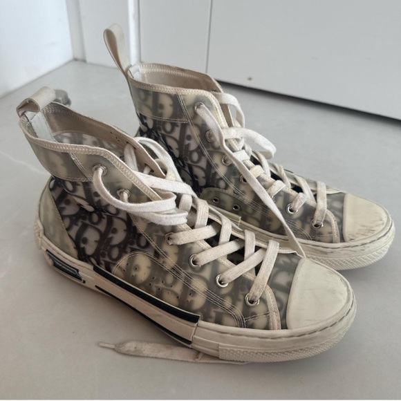 Dior High-Top Sneakers - Picture 1 of 3